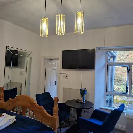 Cosy - Cosyincork Apartmán *